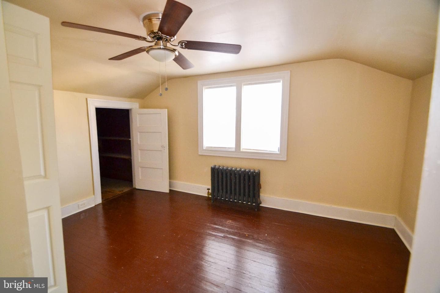 3731 Nortonia Road photo 14