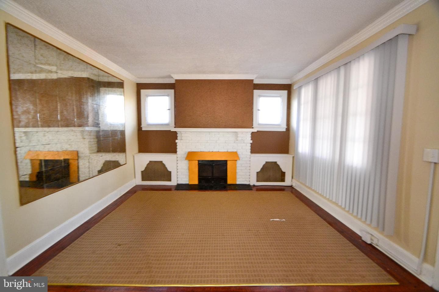 3731 Nortonia Road photo 5