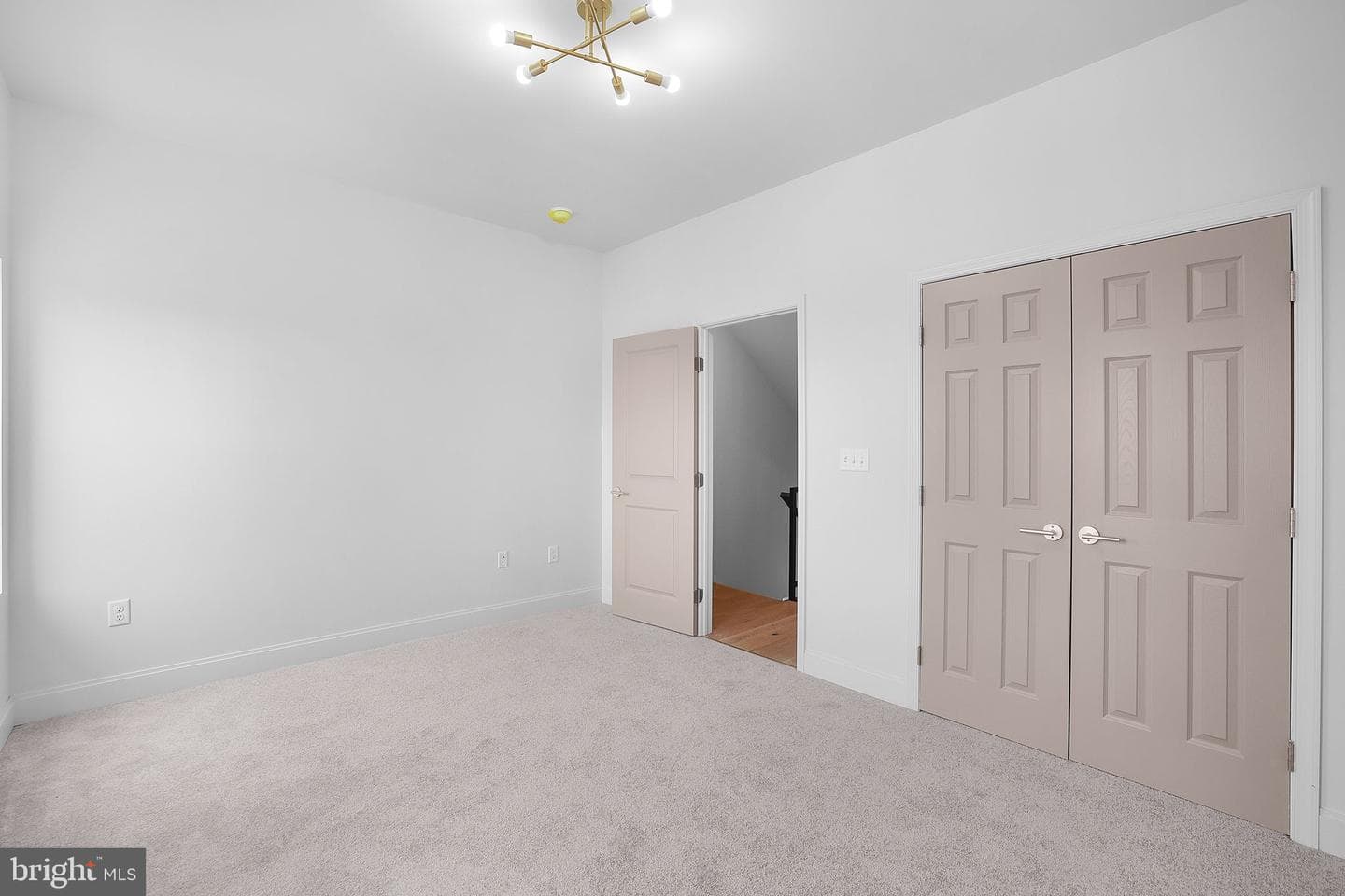 327 N Gilmor Street photo 49