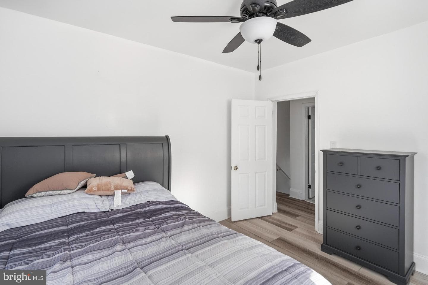 1101 Woodbourne Avenue photo 19