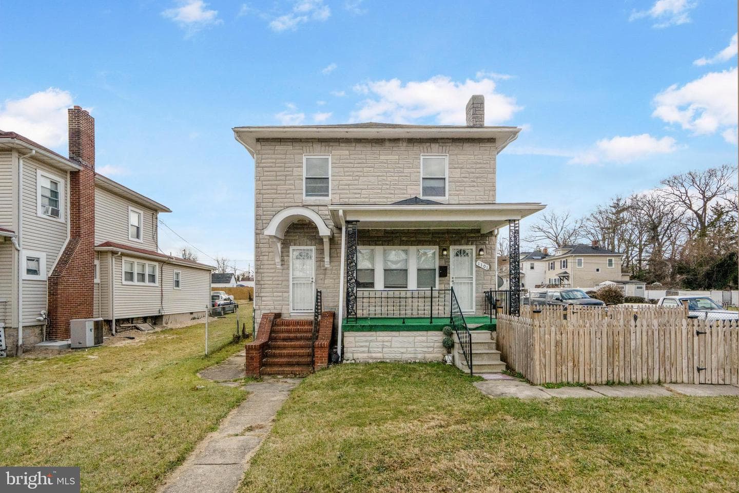 1101 Woodbourne Avenue photo 2