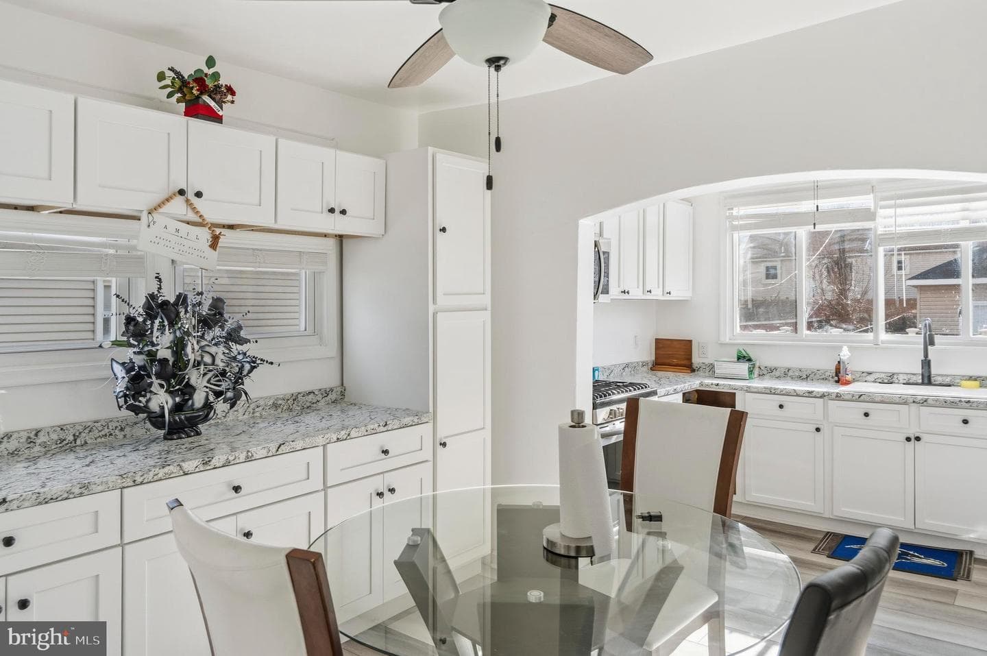 1101 Woodbourne Avenue photo 8