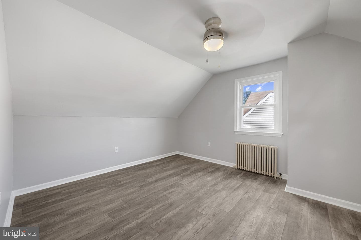 4911 Lasalle Avenue photo 35