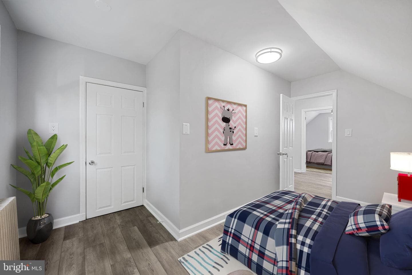4911 Lasalle Avenue photo 47