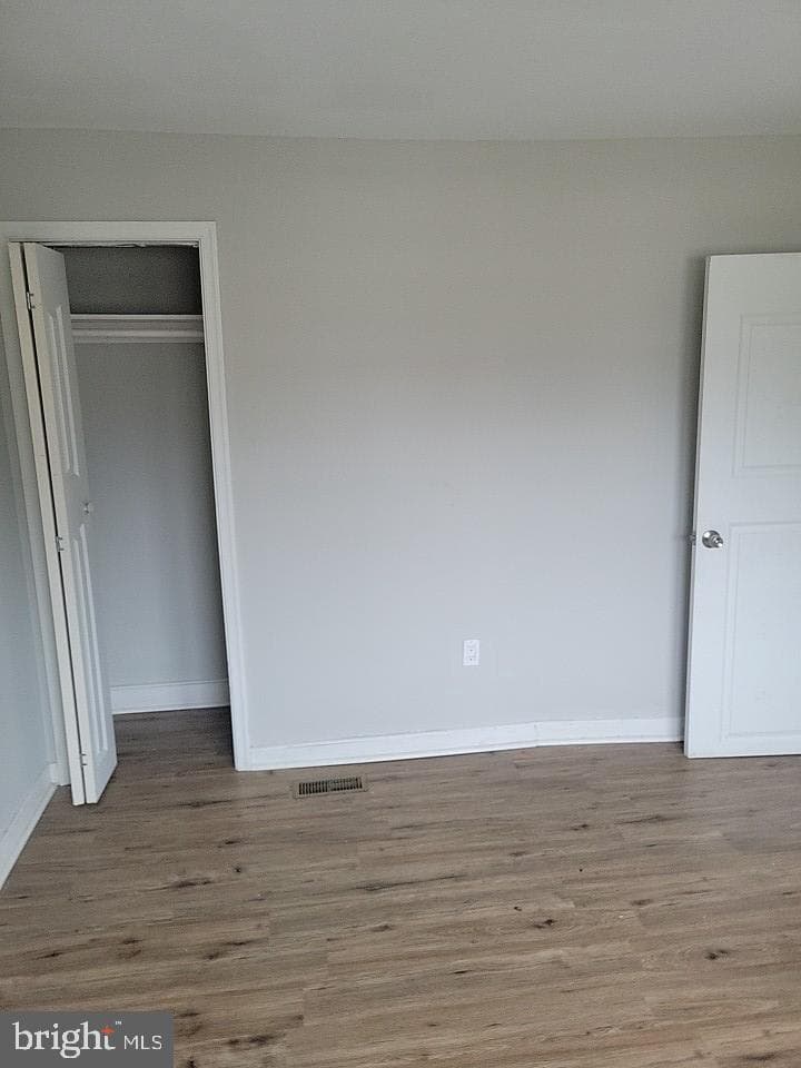 627 Radnor Avenue photo 9