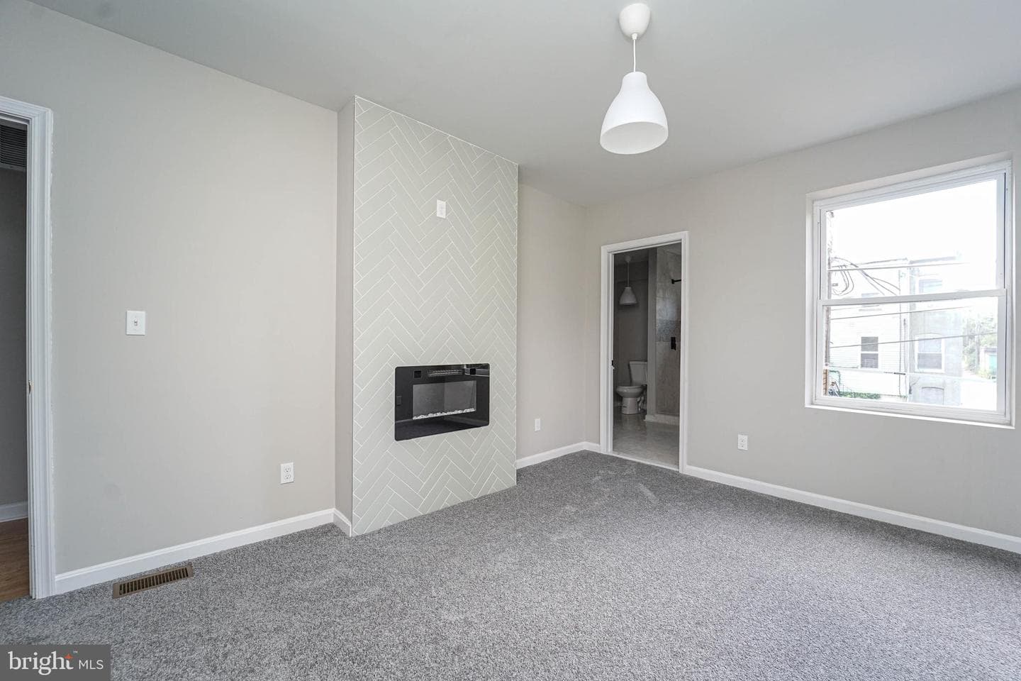2829 Baker Street photo 12