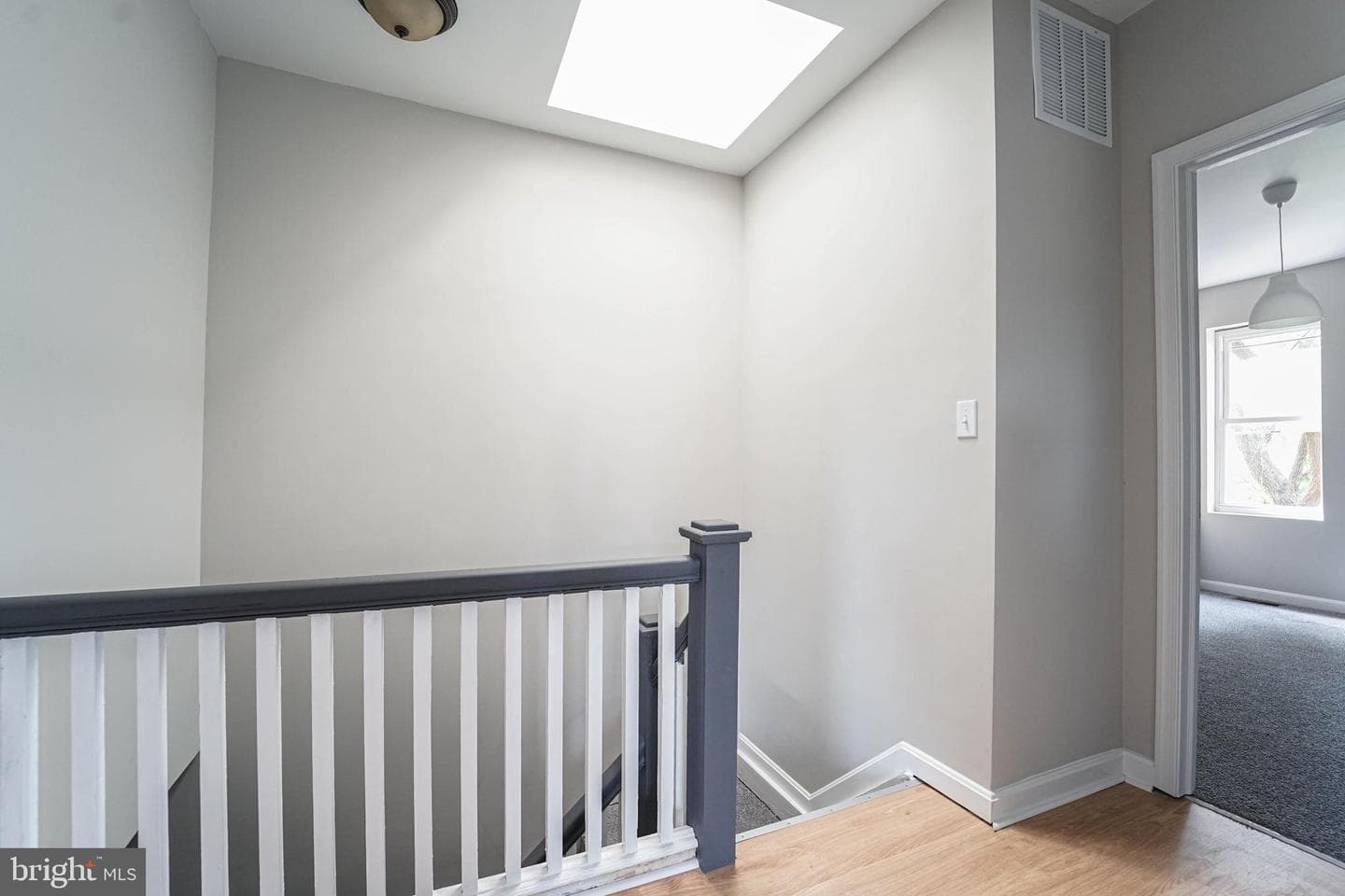 2829 Baker Street photo 13