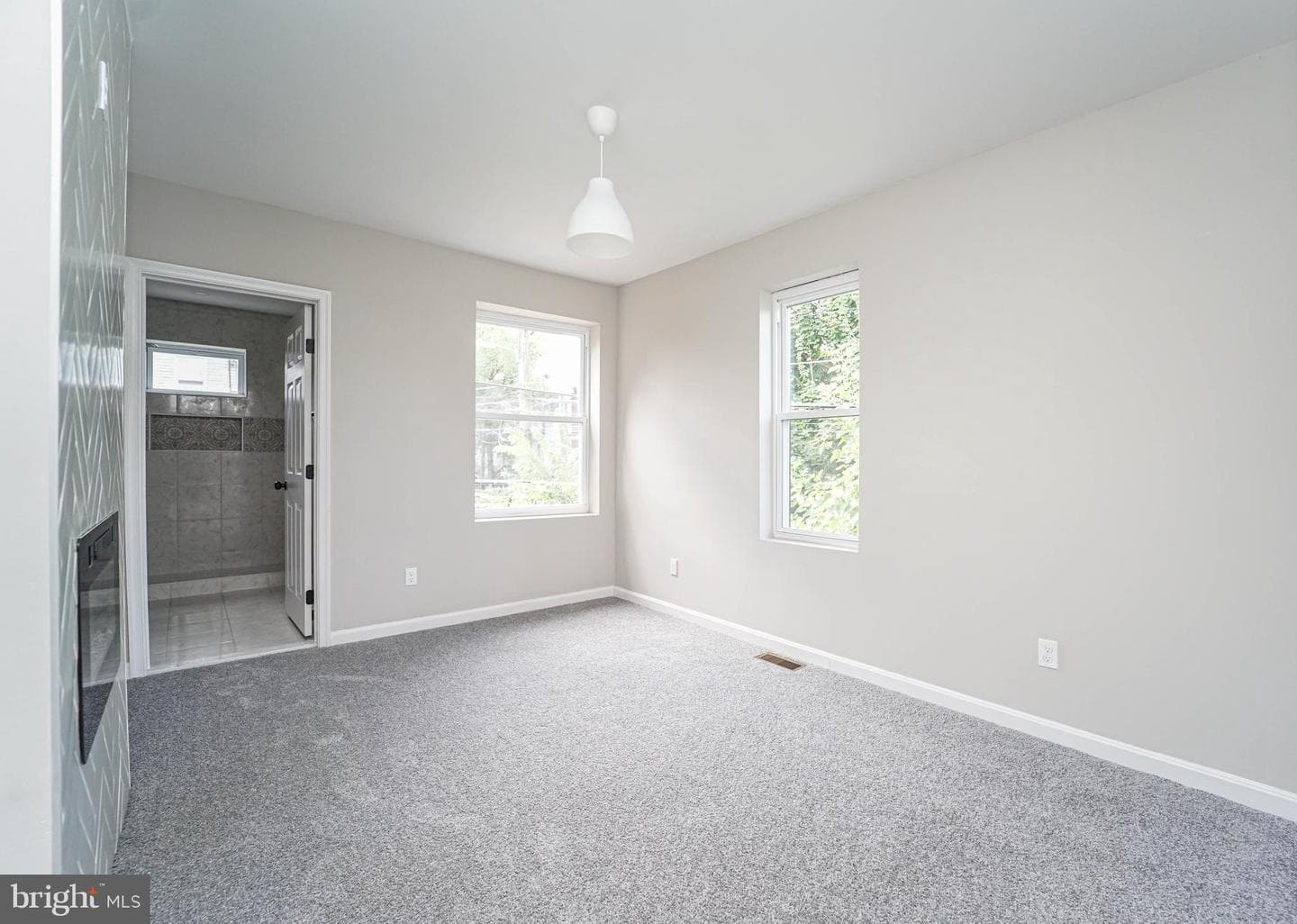 2829 Baker Street photo 15