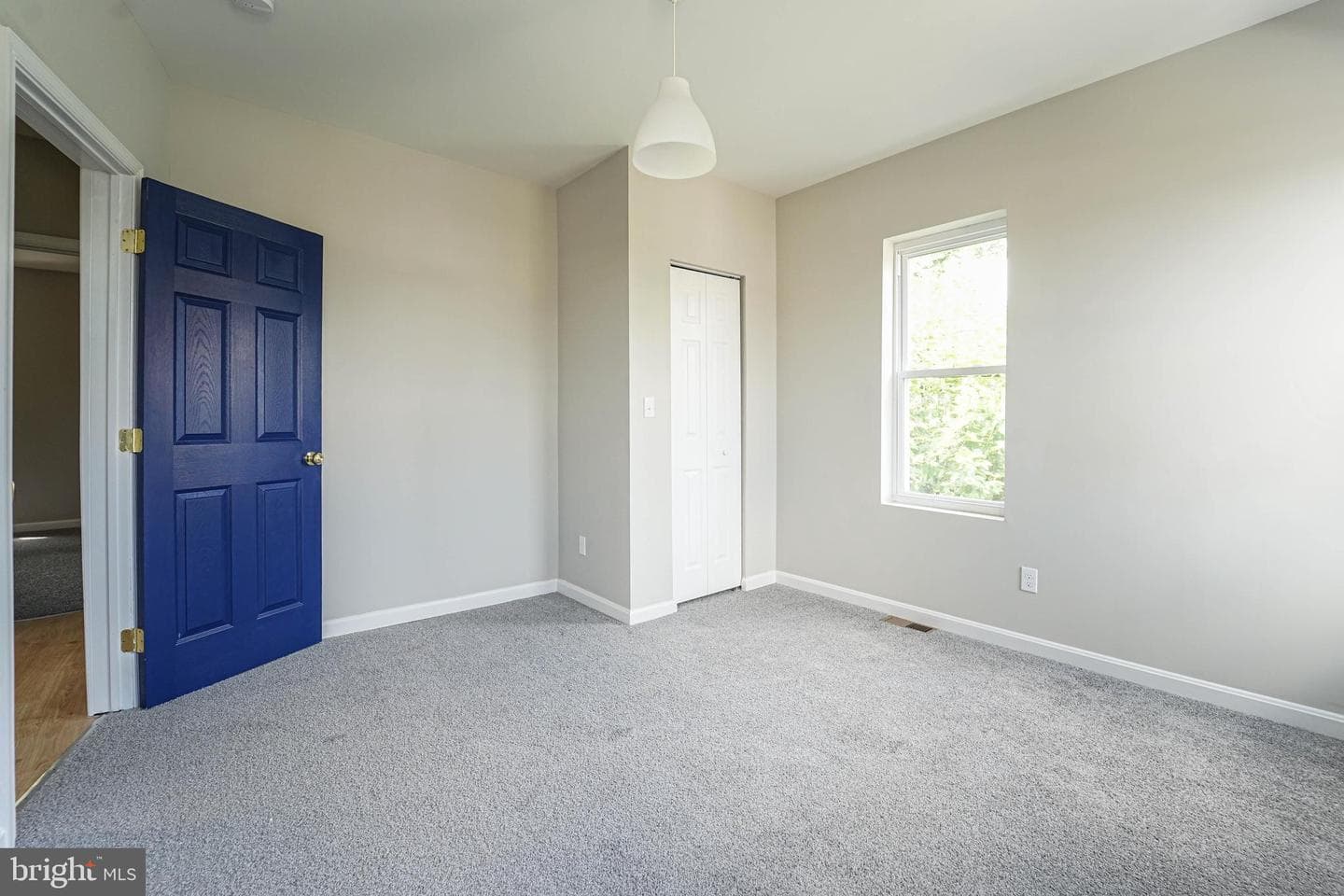 2829 Baker Street photo 17