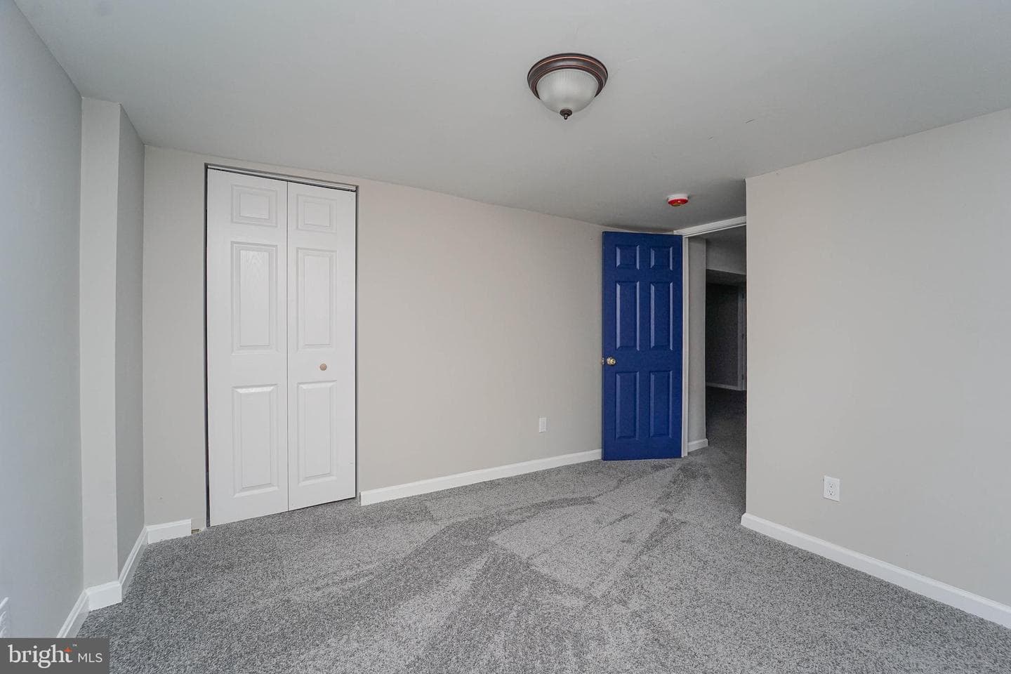 2829 Baker Street photo 22