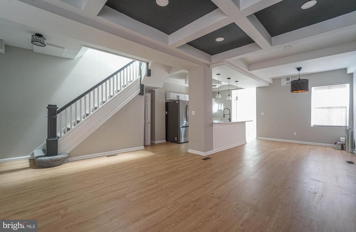 2829 Baker Street photo 5