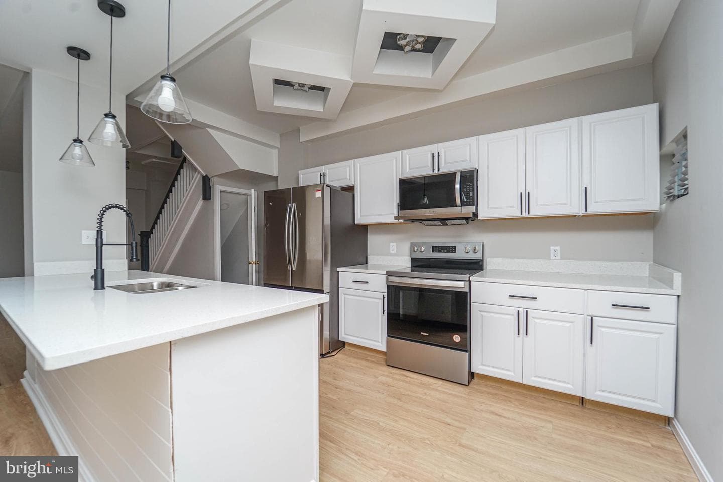 2829 Baker Street photo 9