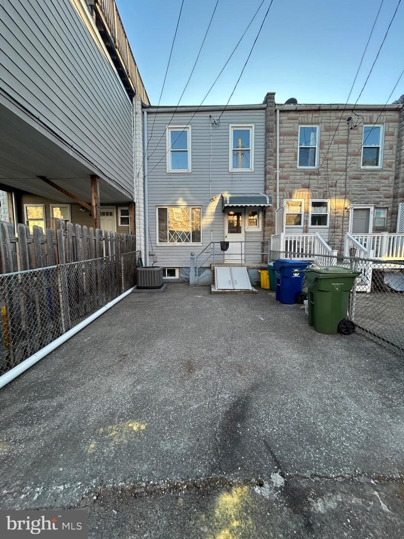 1312 Haubert Street photo 12