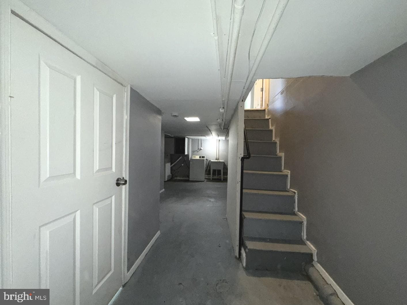 724 E 37th Street photo 15