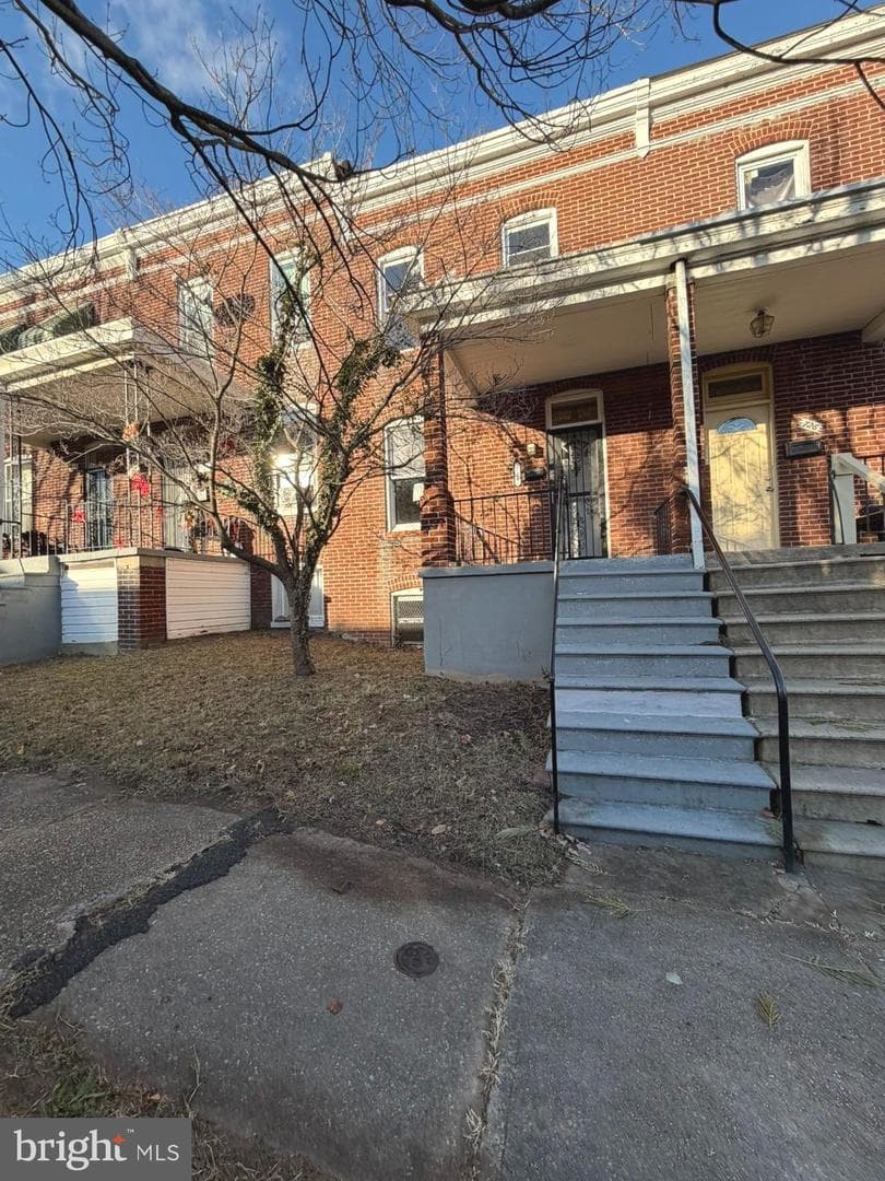 724 E 37th Street photo 20