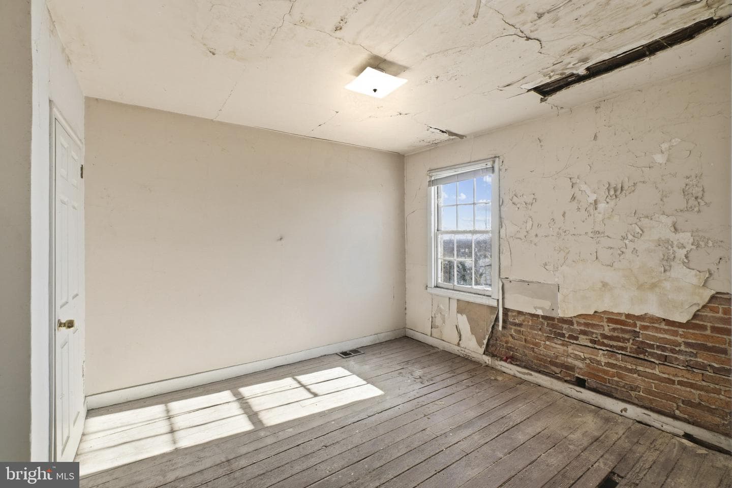 1719 W Lombard Street photo 9