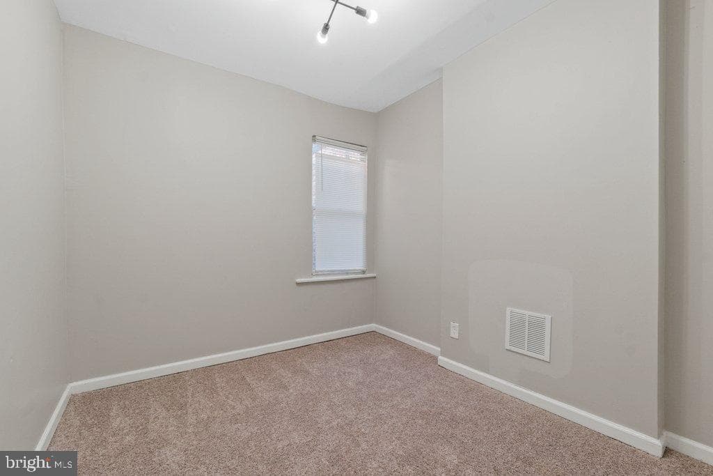 29 N Bentalou Street photo 21