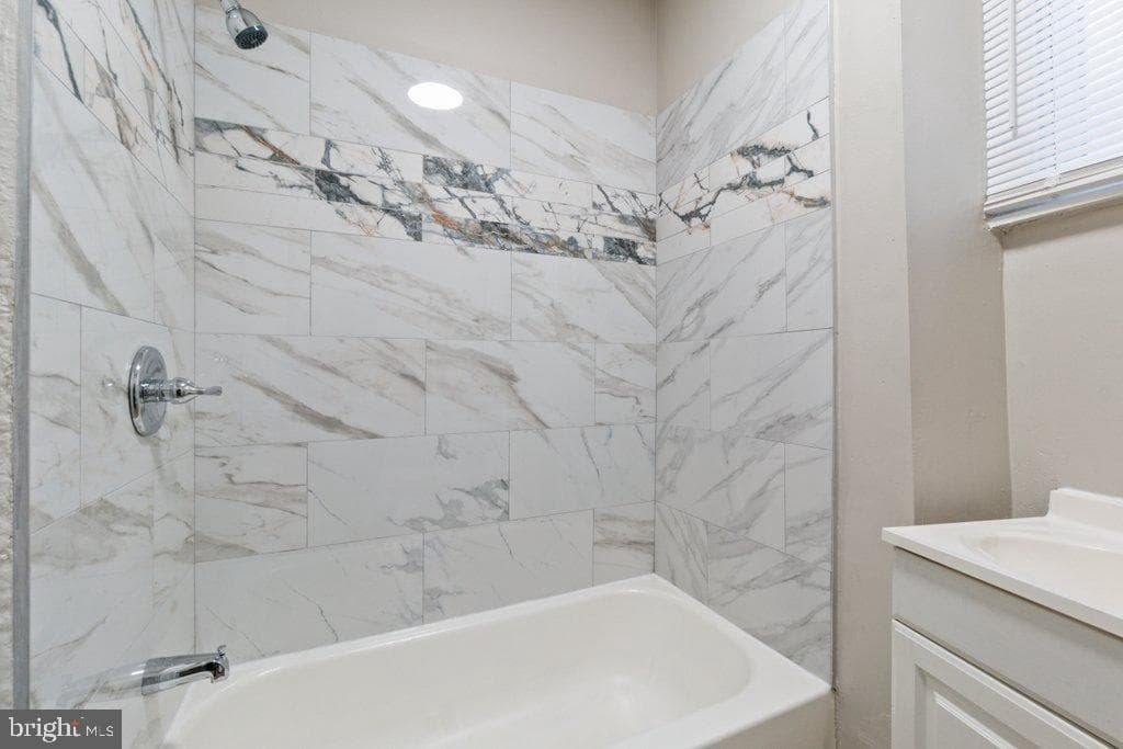 29 N Bentalou Street photo 23