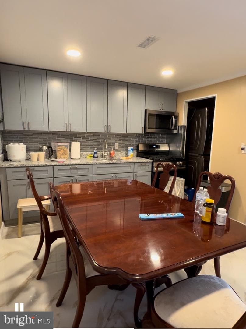 2839 Hinsdale Drive photo 8