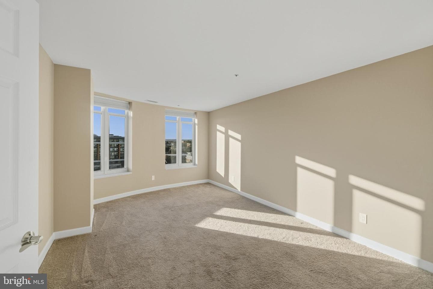100 Harborview Drive #814 photo 14