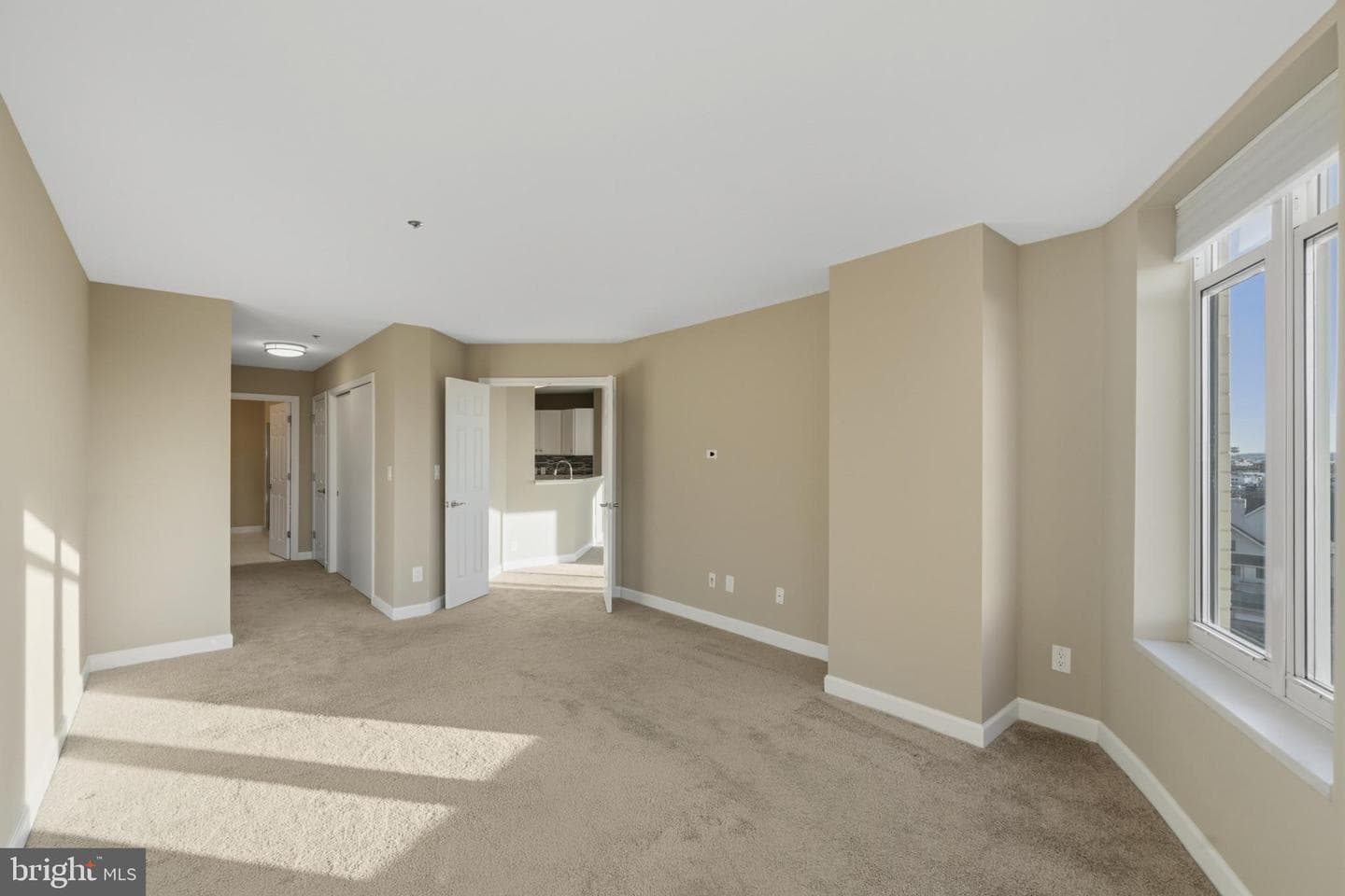 100 Harborview Drive #814 photo 16