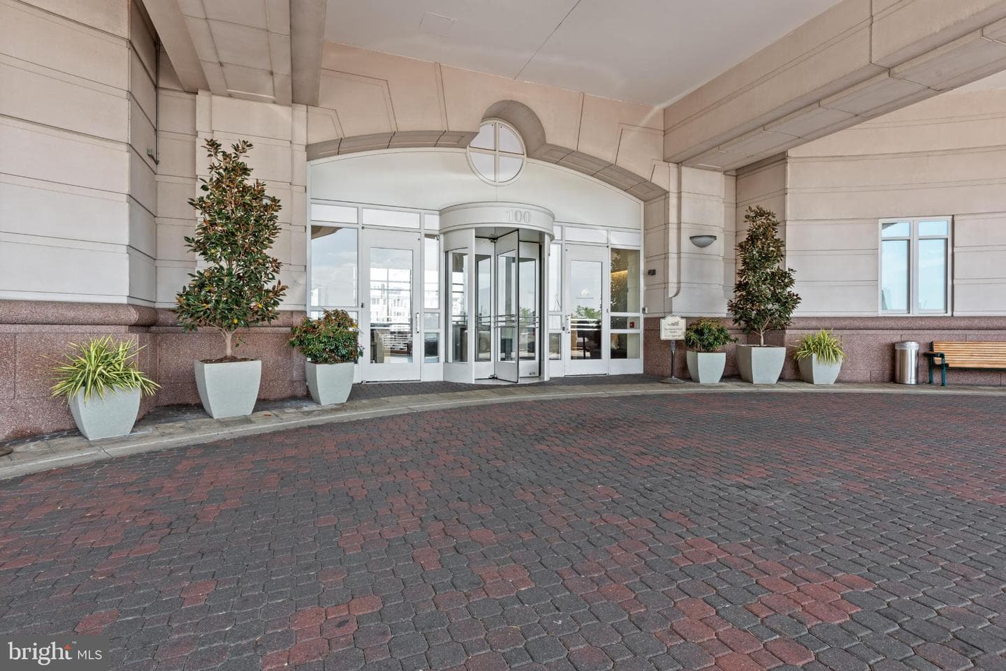 100 Harborview Drive #814 photo 2