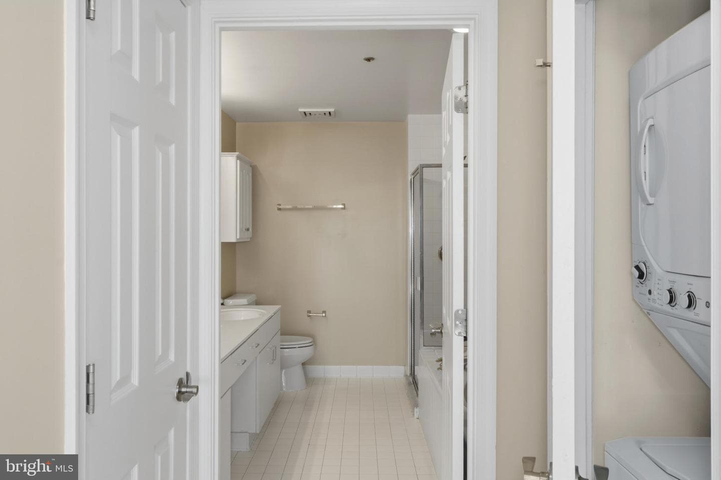 100 Harborview Drive #814 photo 21