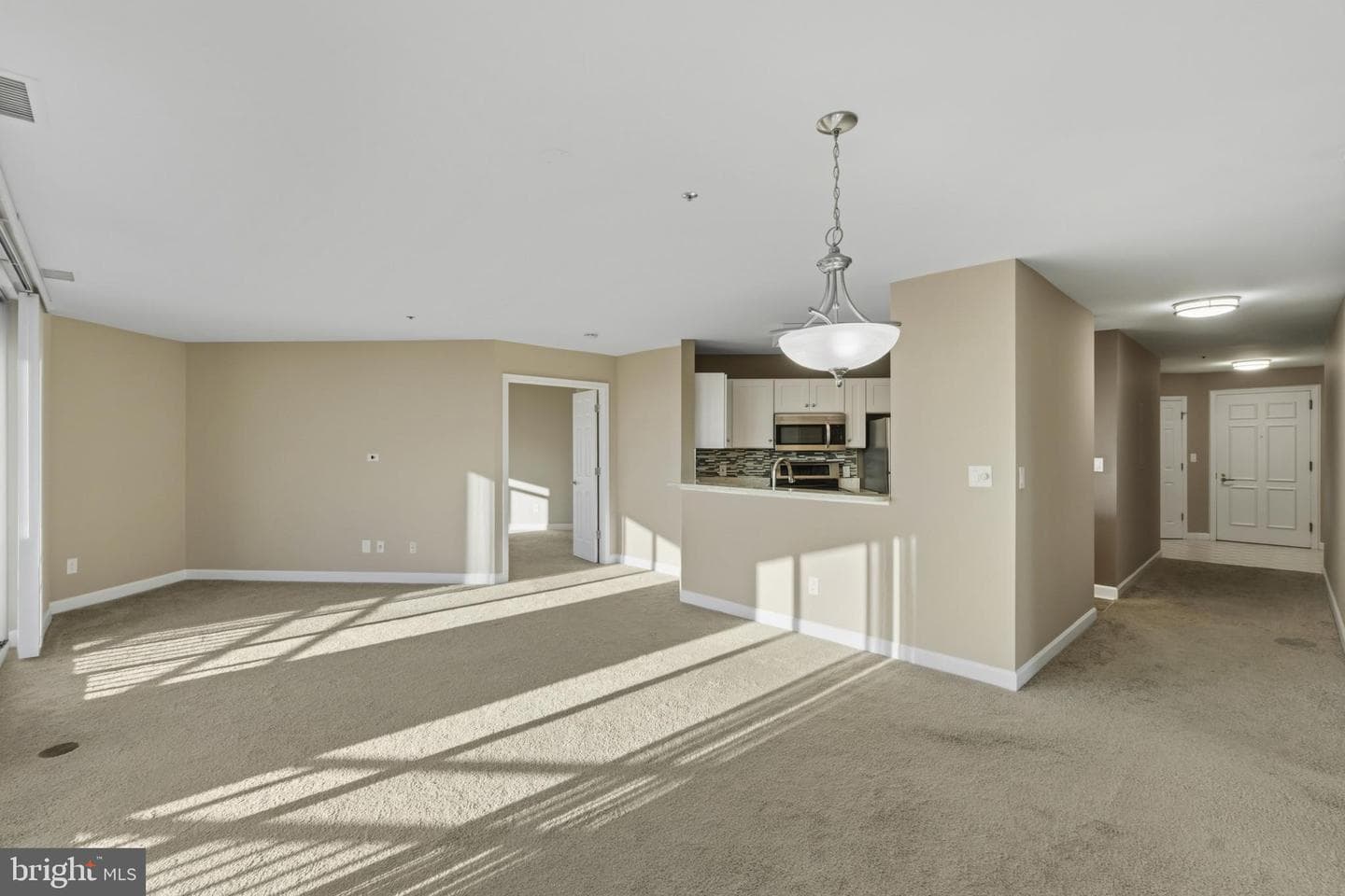 100 Harborview Drive #814 photo 4