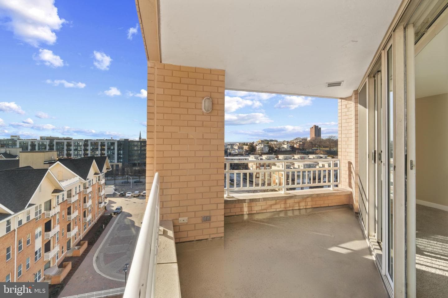 100 Harborview Drive #814 photo 7
