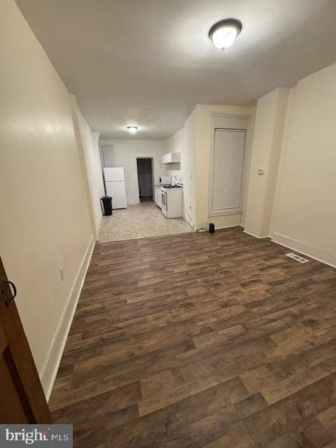 2540 Greenmount Avenue photo 6