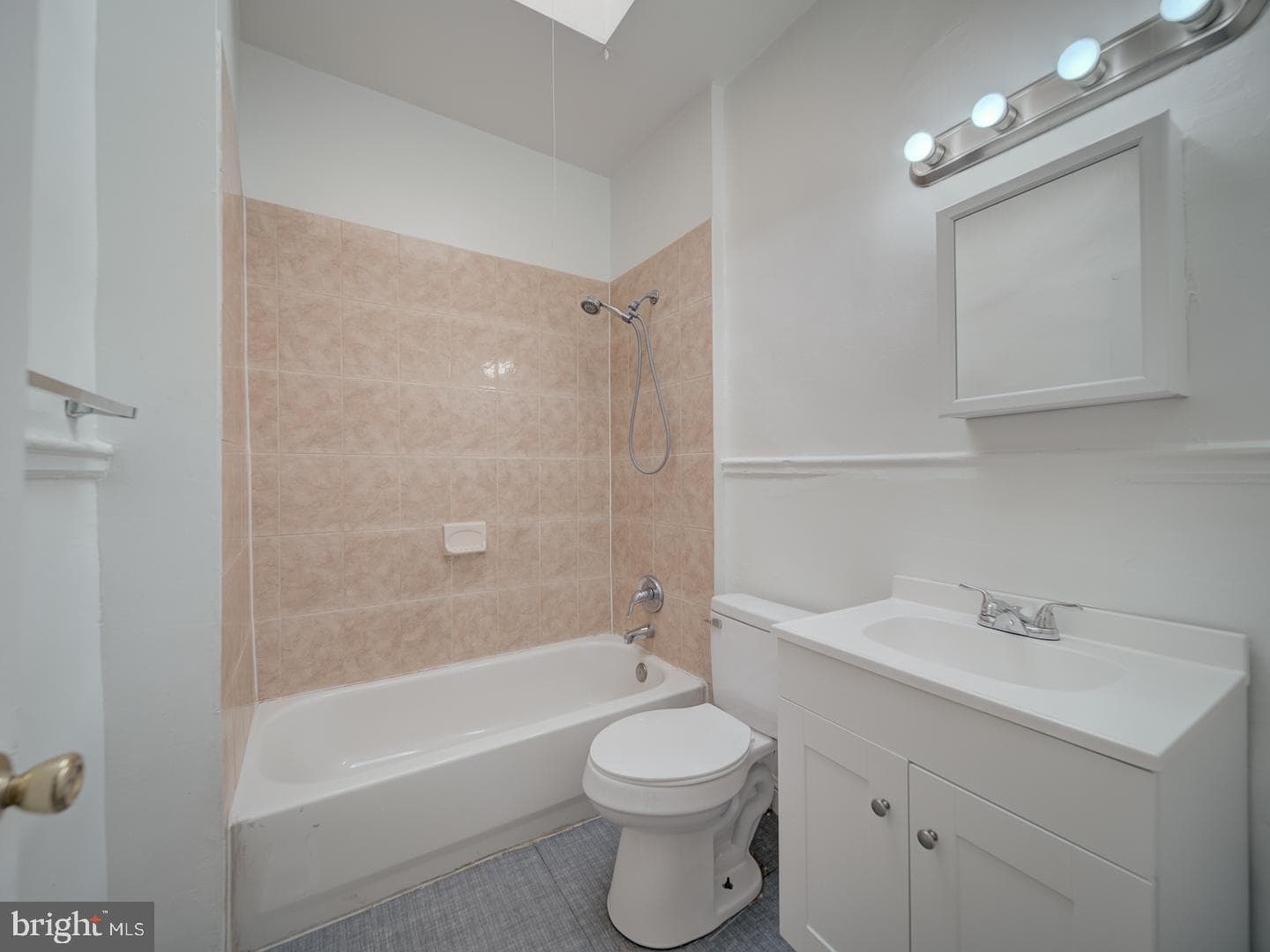 1716 Homestead Street photo 16