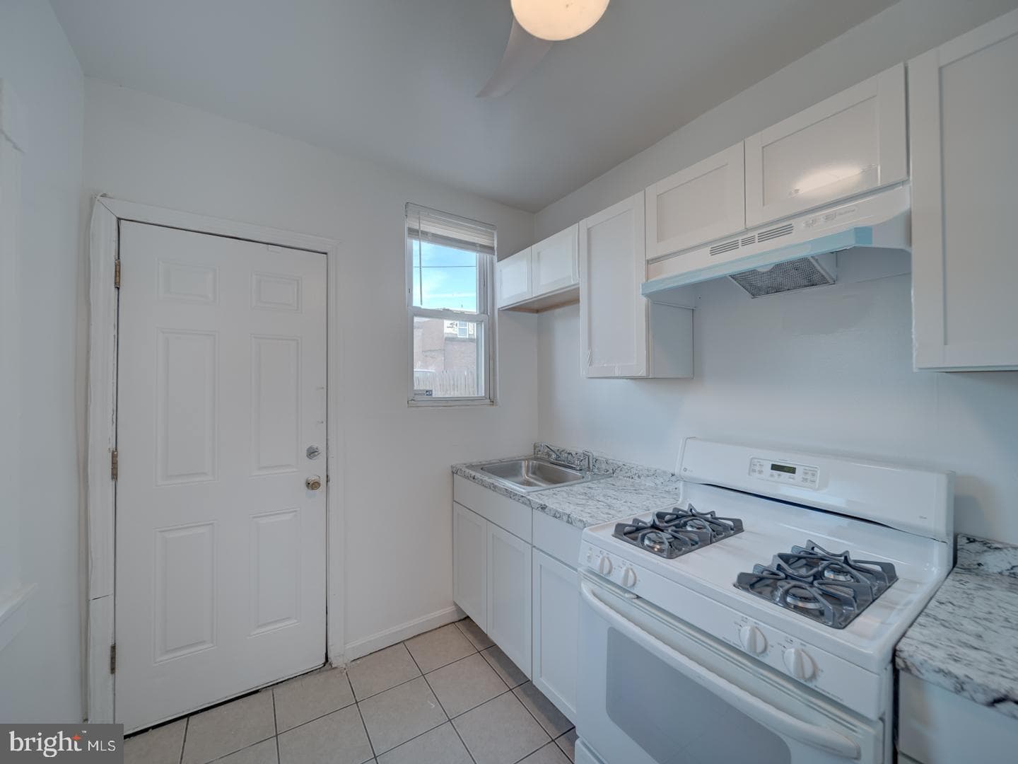 1716 Homestead Street photo 34