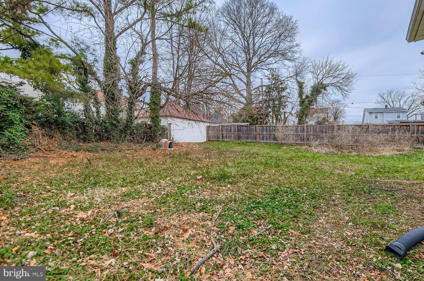 5930 Glenoak Avenue photo 26