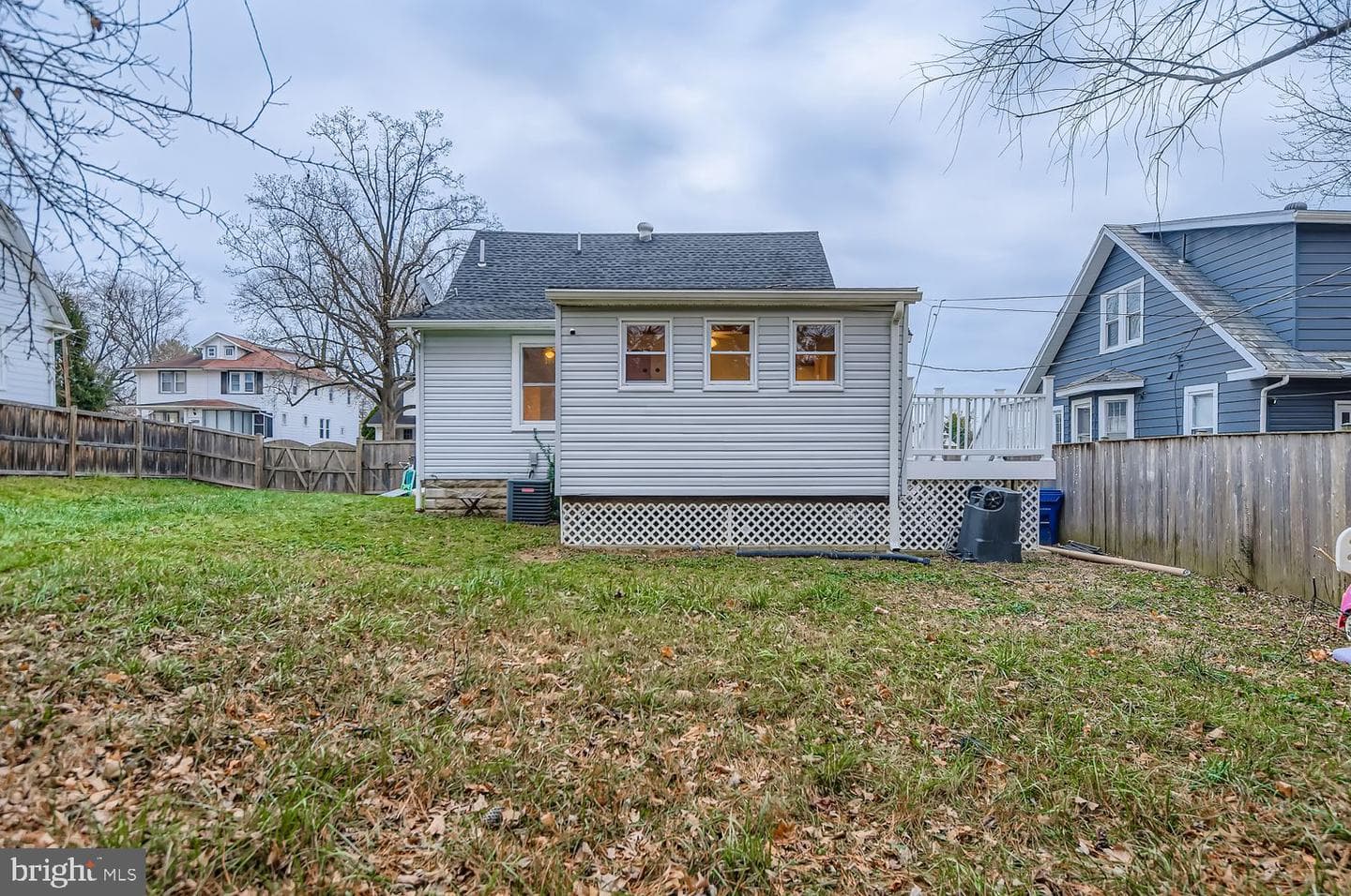 5930 Glenoak Avenue photo 27