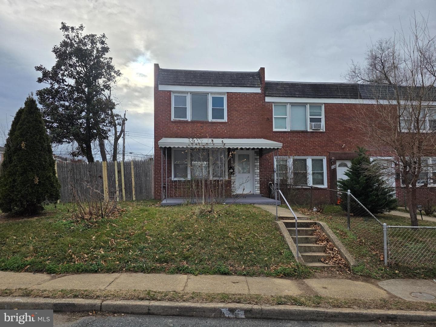 2628 Northshire Drive photo 1
