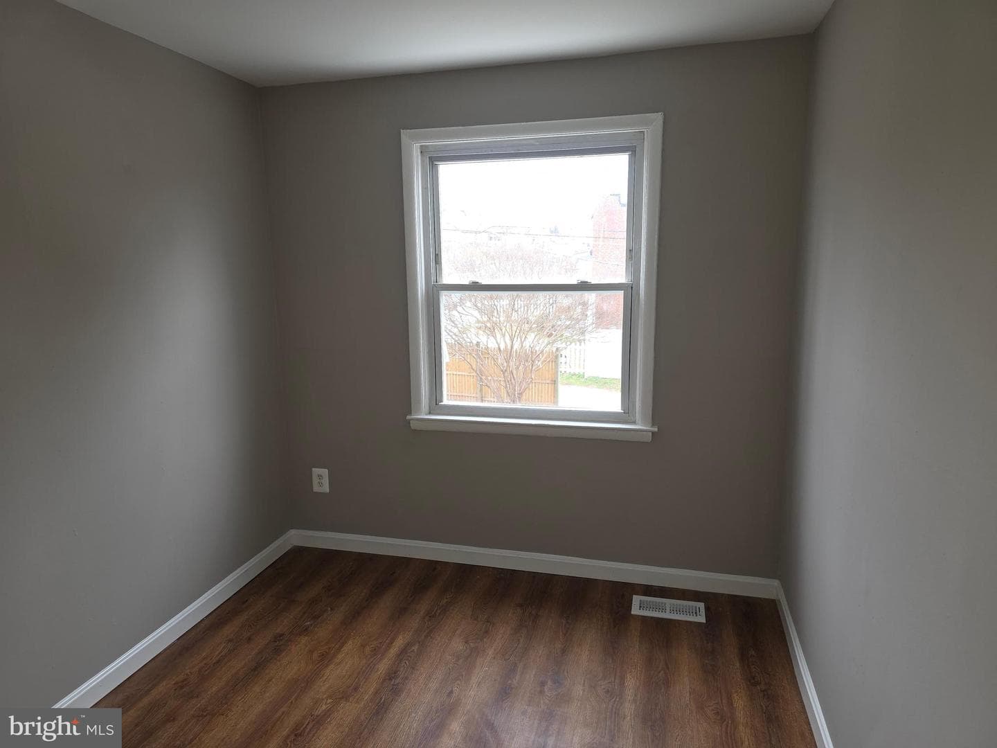 2628 Northshire Drive photo 14