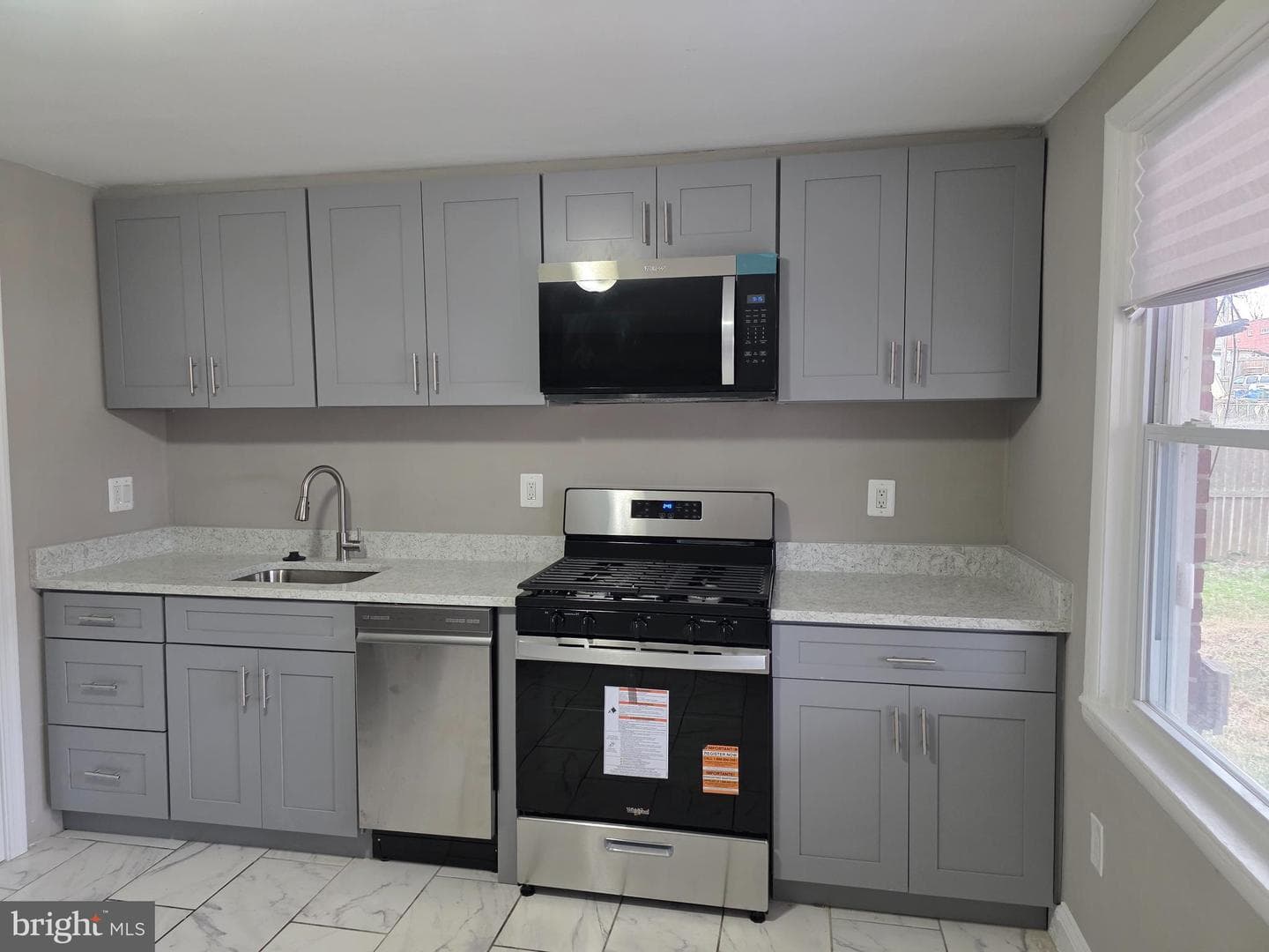 2628 Northshire Drive photo 3