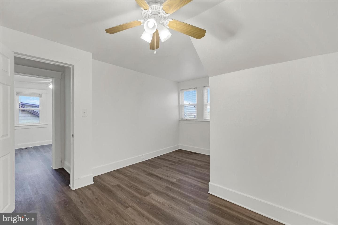 4609 Asbury Avenue photo 21