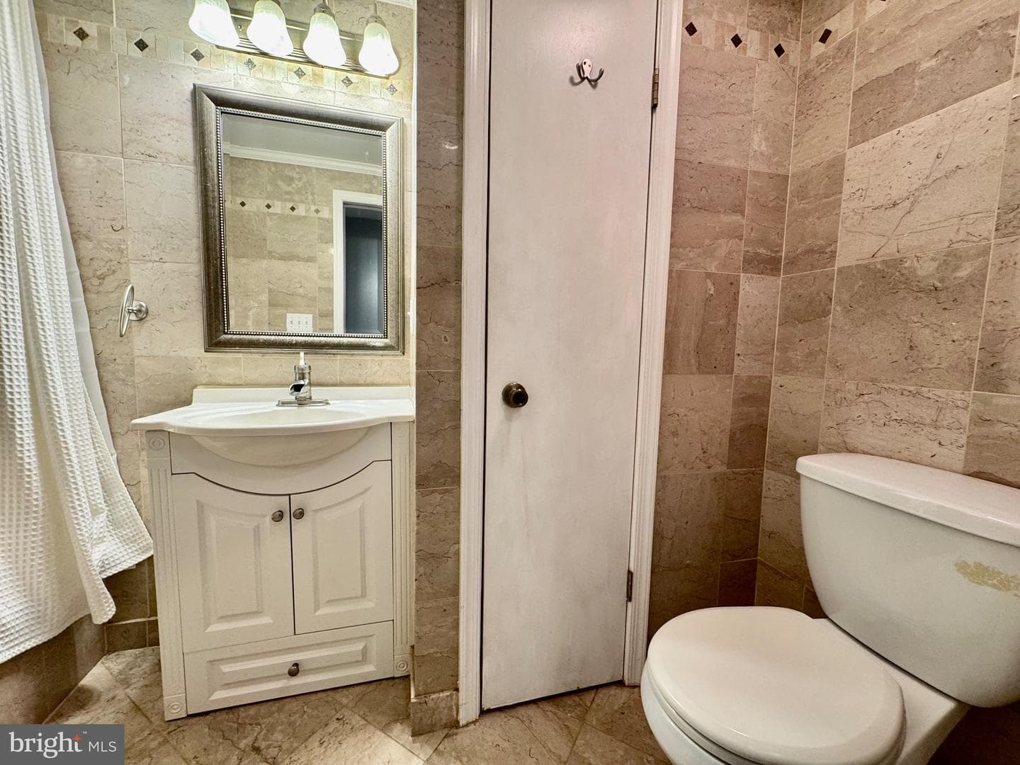 3811 Hudson Street photo 20