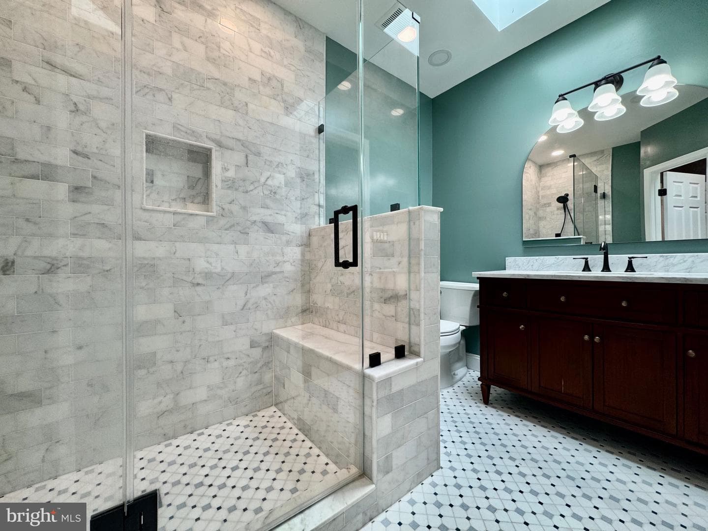 3811 Hudson Street photo 3