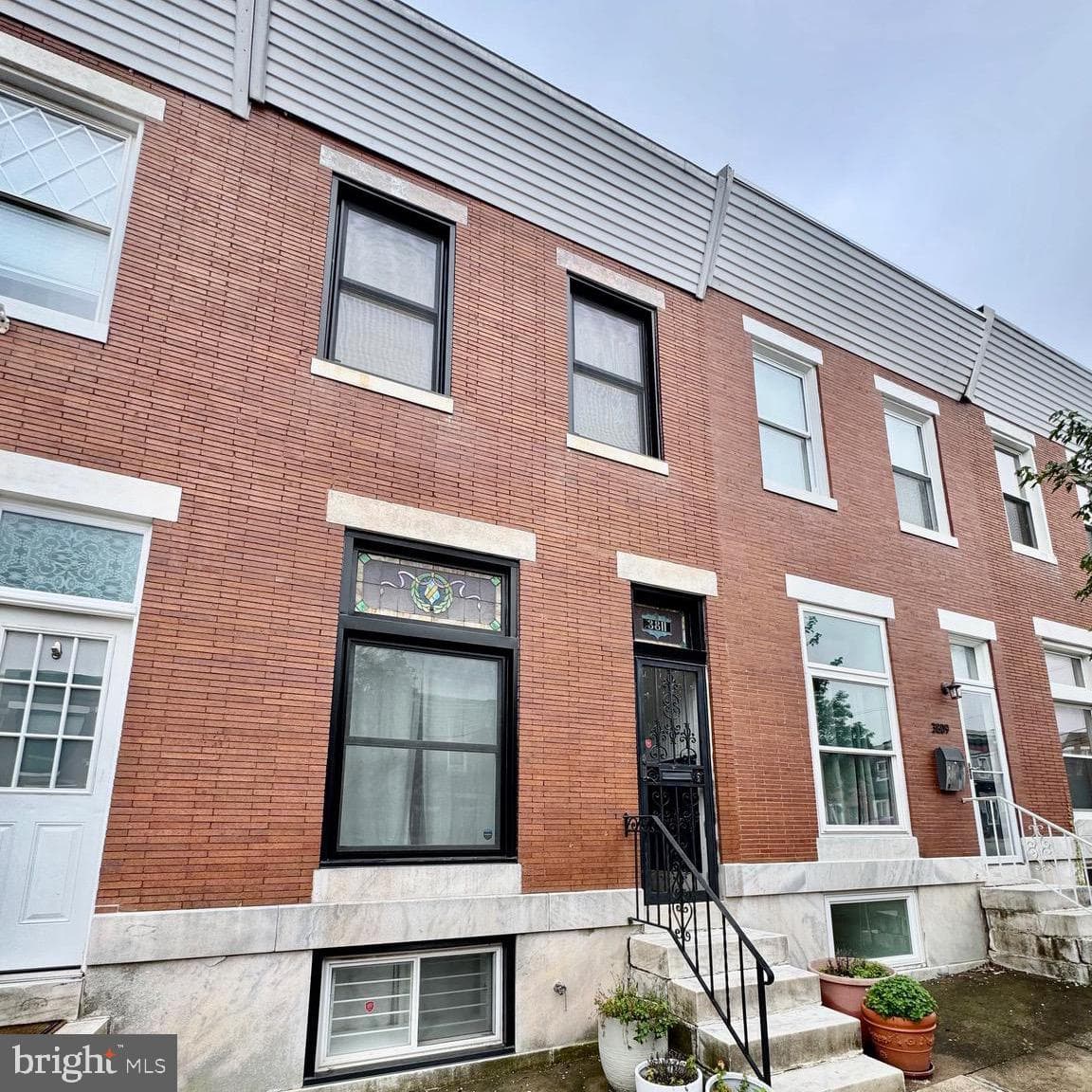3811 Hudson Street photo 36