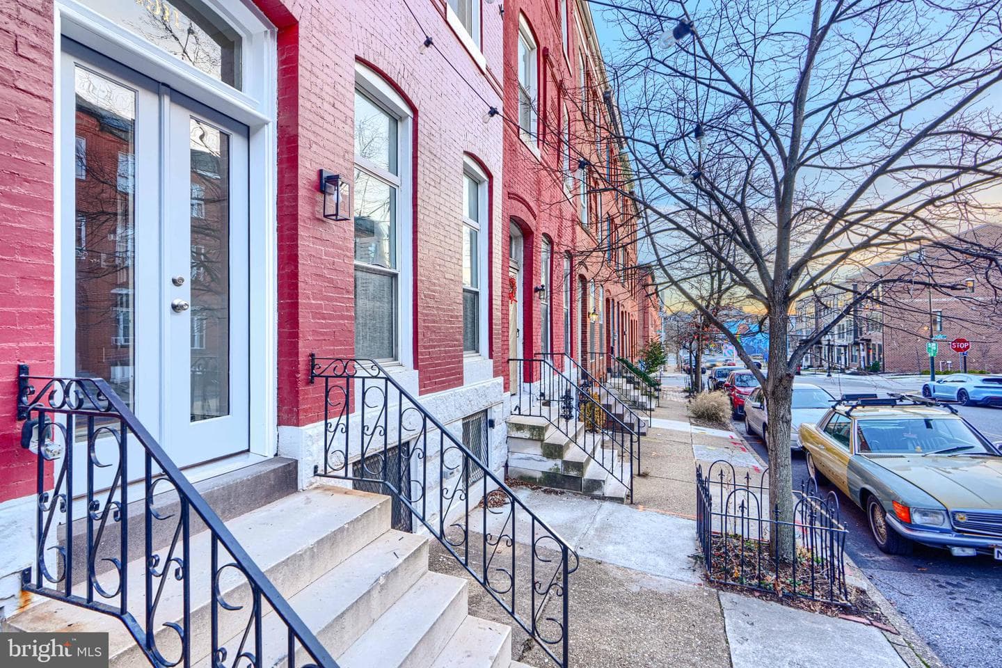 1911 Park Avenue photo 2