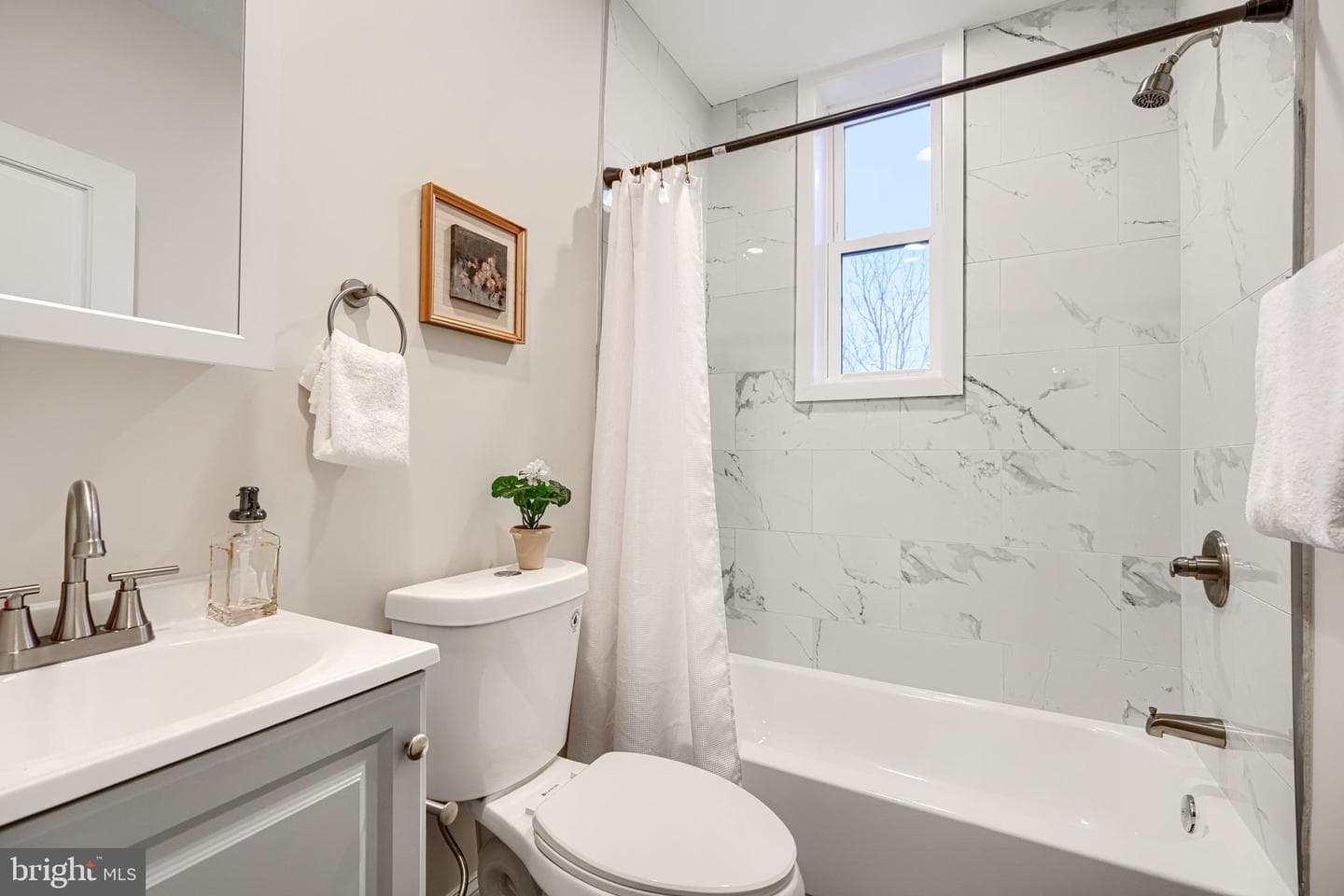 1911 Park Avenue photo 24