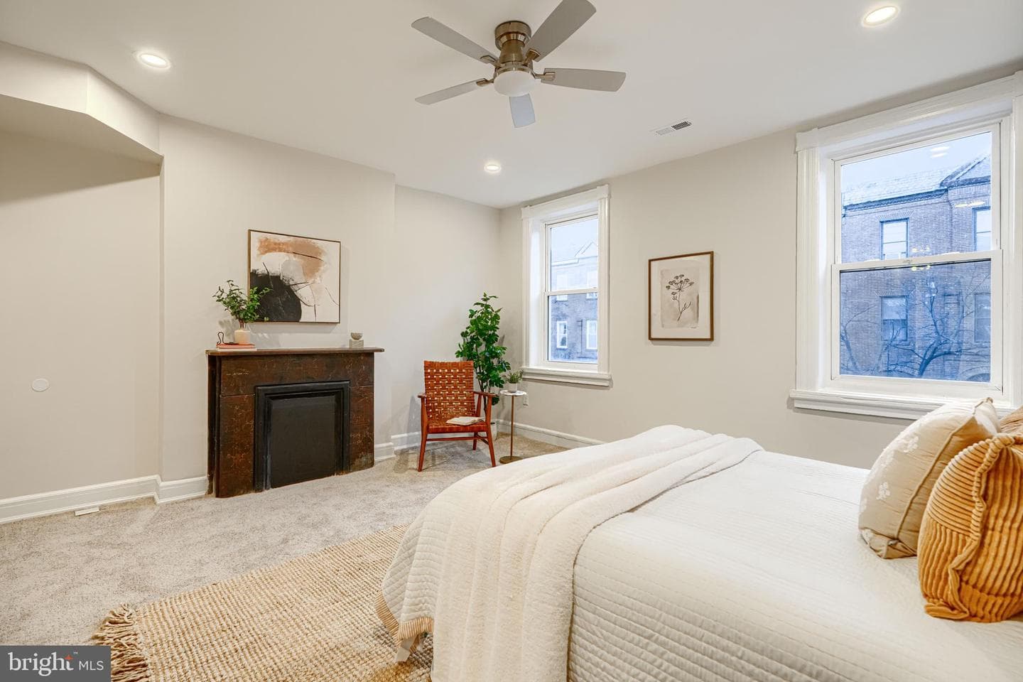 1911 Park Avenue photo 28