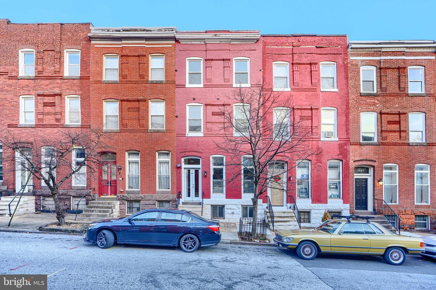 1911 Park Avenue photo 4