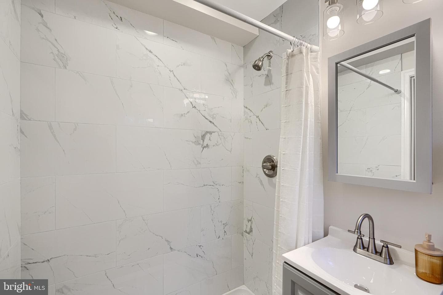 1911 Park Avenue photo 47