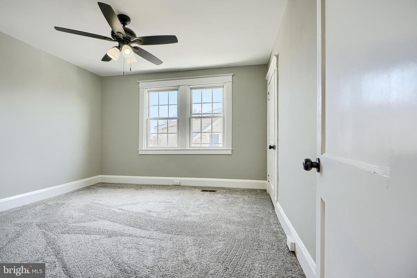 2902 Westfield Avenue photo 32