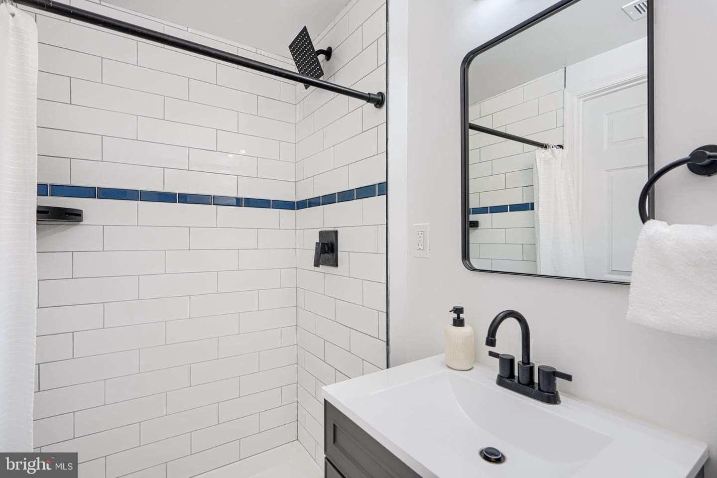 2902 Westfield Avenue photo 52