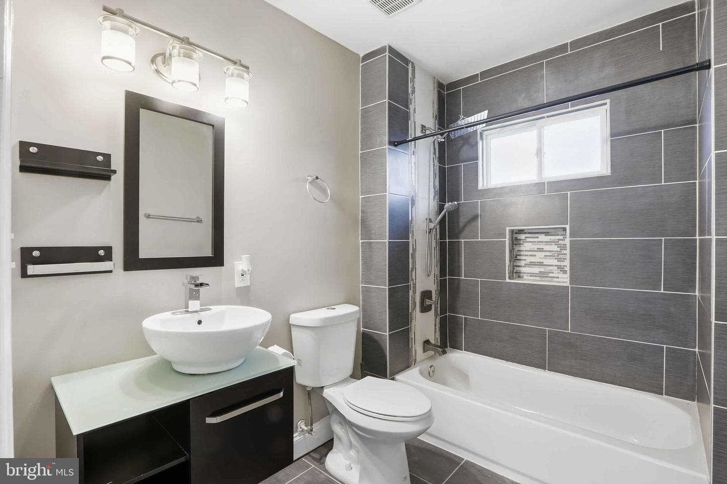 3211 Dorchester Road photo 18