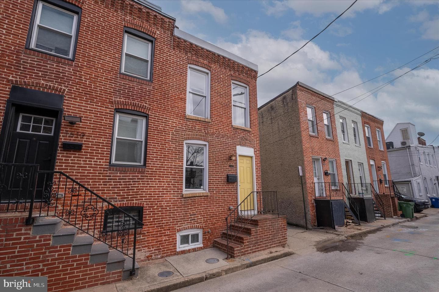 1621 Olive Street photo 3